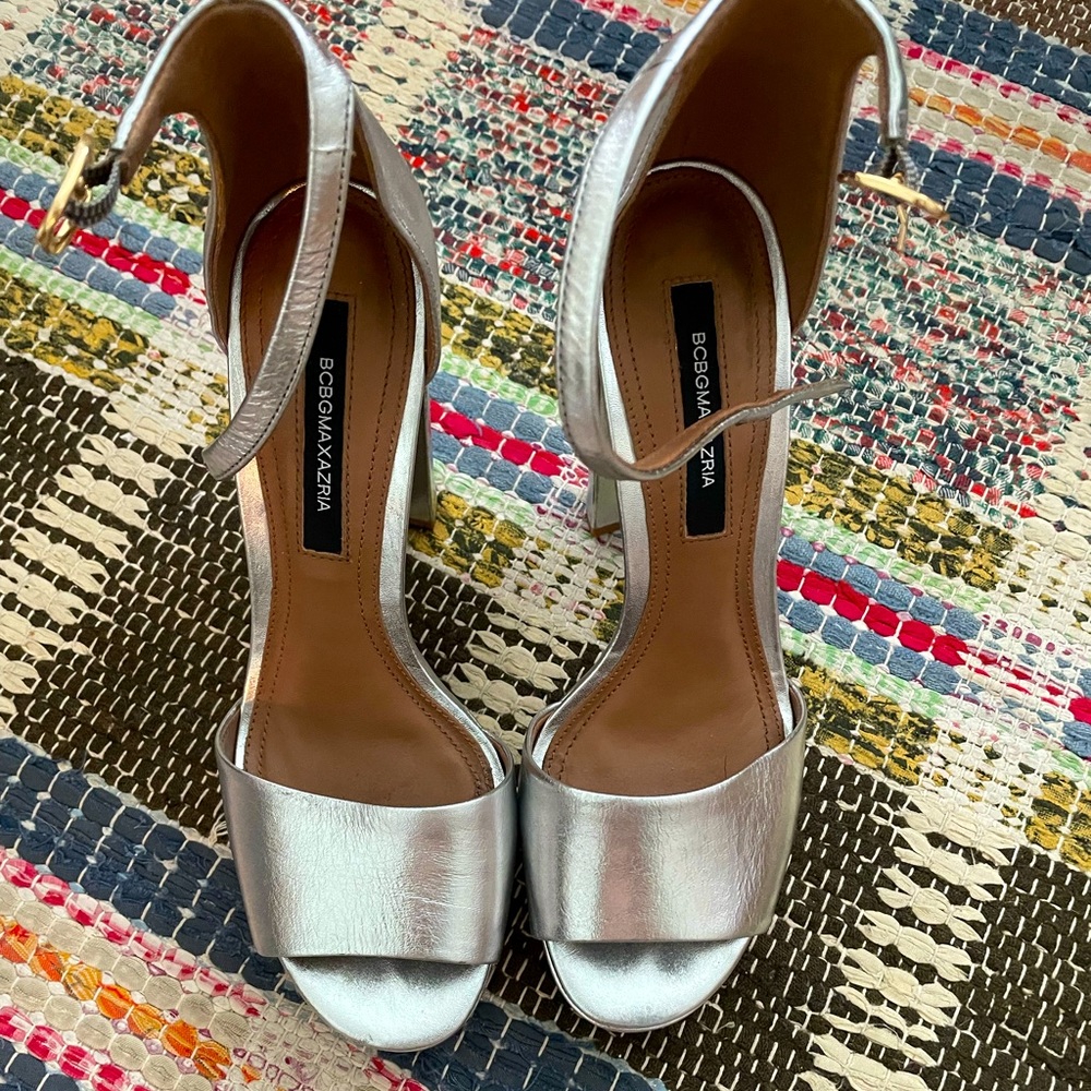 Size 6 BCBG MAXAZRIA Silver platform heels